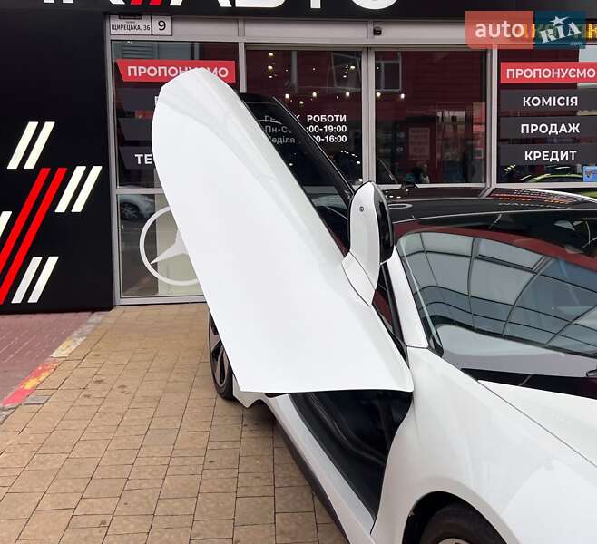 Купе BMW i8 2014 в Львове