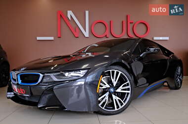 Купе BMW i8 2016 в 