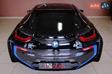 Купе BMW i8 2016 в 