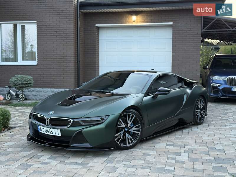 Купе BMW i8 2016 в Киеве фото 2 Купе BMW i8 2016 в Киеве