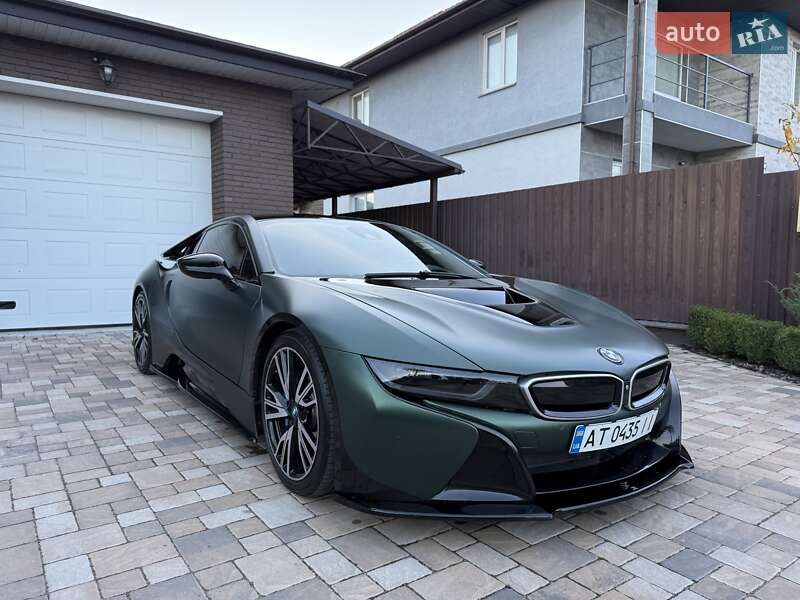 Купе BMW i8 2016 в Киеве фото 21 Купе BMW i8 2016 в Киеве