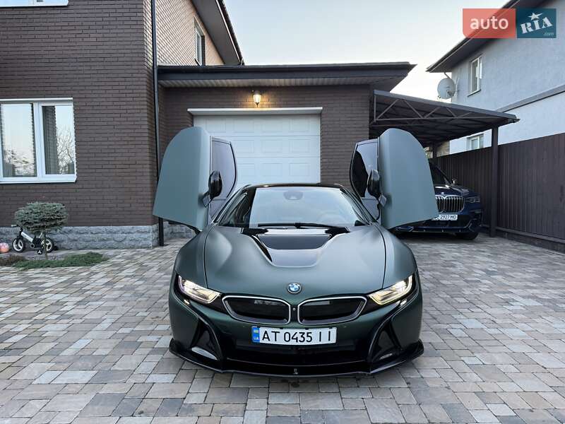 Купе BMW i8 2016 в Киеве фото 40 Купе BMW i8 2016 в Киеве
