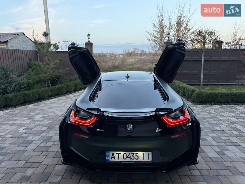 Купе BMW i8 2016 в Киеве фото 44 Купе BMW i8 2016 в Киеве