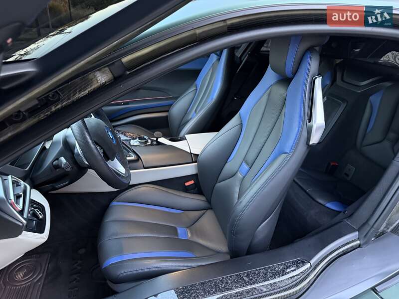 Купе BMW i8 2016 в Киеве фото 71 Купе BMW i8 2016 в Киеве