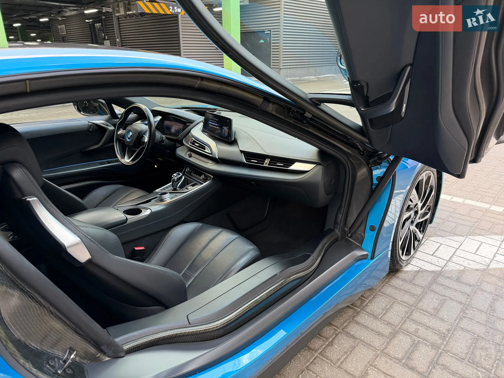 2016 BMW i8 - мініатюра 17