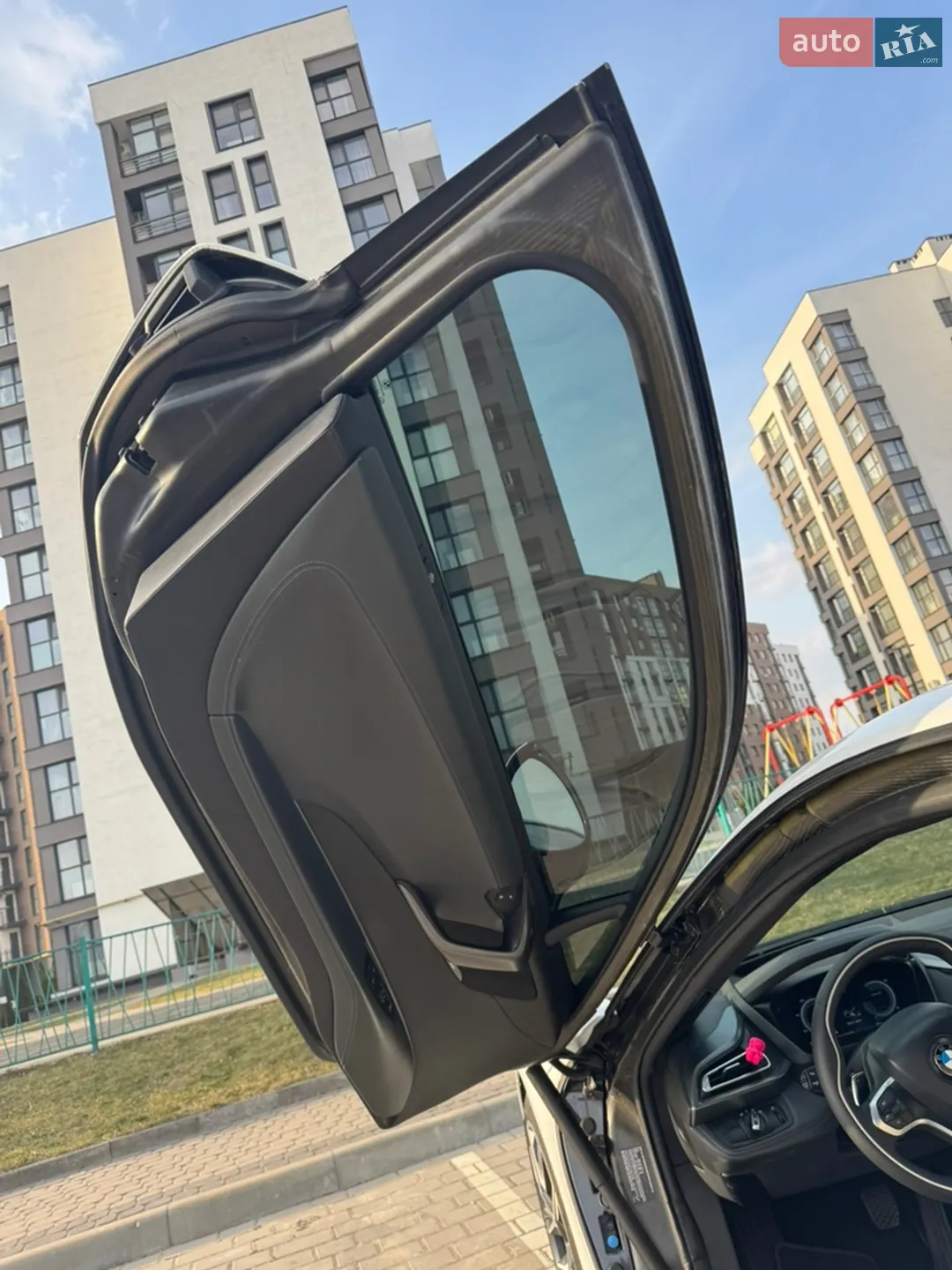 2015 BMW i8 - мініатюра 4
