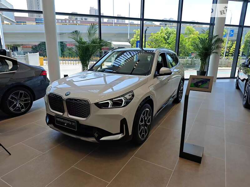 Внедорожник / Кроссовер BMW iX1 2024 в Одессе