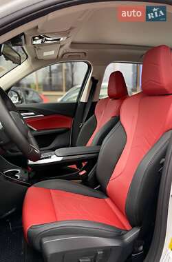 Внедорожник / Кроссовер BMW iX1 2024 в 