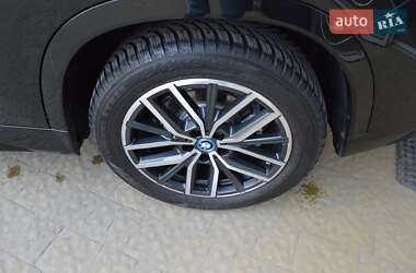 Внедорожник / Кроссовер BMW iX1 2024 в 