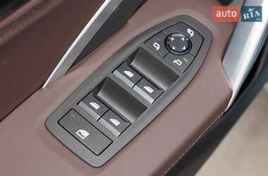 Внедорожник / Кроссовер BMW iX1 2025 в 