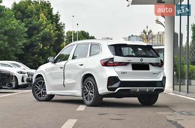 Внедорожник / Кроссовер BMW iX1 2025 в 
