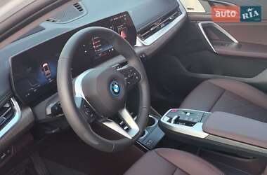 Внедорожник / Кроссовер BMW iX1 2024 в 