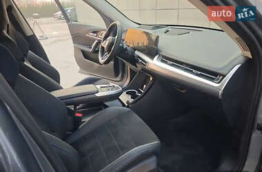 Внедорожник / Кроссовер BMW iX1 2023 в 