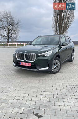Внедорожник / Кроссовер BMW iX1 2024 в 