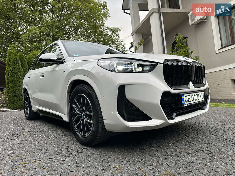 Внедорожник / Кроссовер BMW iX1 2023 в Черновцах