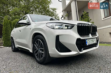 Внедорожник / Кроссовер BMW iX1 2023 в 