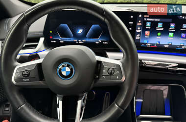 Внедорожник / Кроссовер BMW iX1 2023 в 