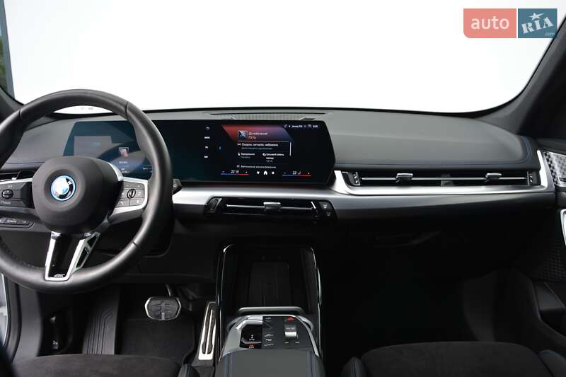 Внедорожник / Кроссовер BMW iX1 2024 в Киеве