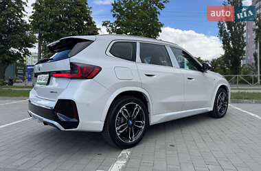 Внедорожник / Кроссовер BMW iX1 2024 в 