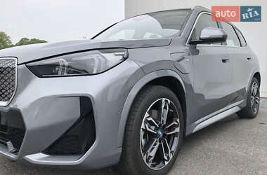 Внедорожник / Кроссовер BMW iX1 2023 в 