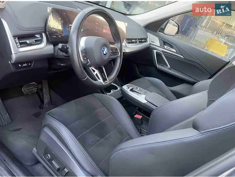Внедорожник / Кроссовер BMW iX1 2023 в Ивано-Франковске
