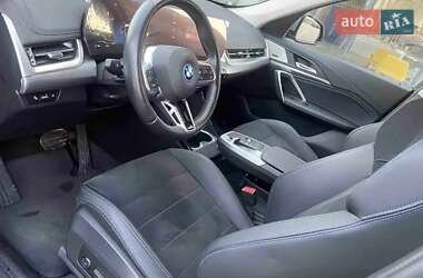 Внедорожник / Кроссовер BMW iX1 2023 в 