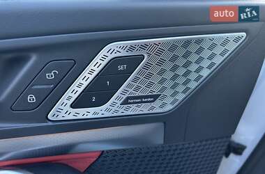Внедорожник / Кроссовер BMW iX1 2025 в 