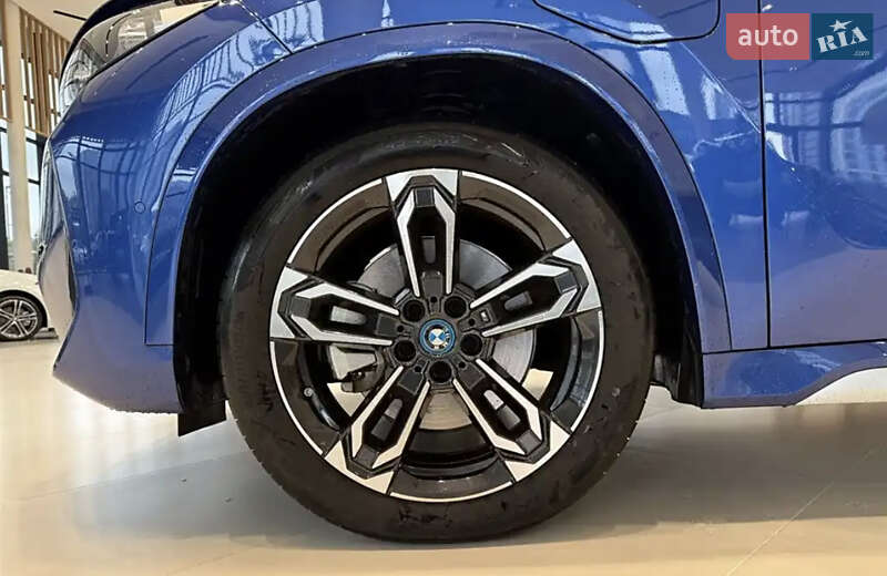 Внедорожник / Кроссовер BMW iX1 2023 в Львове