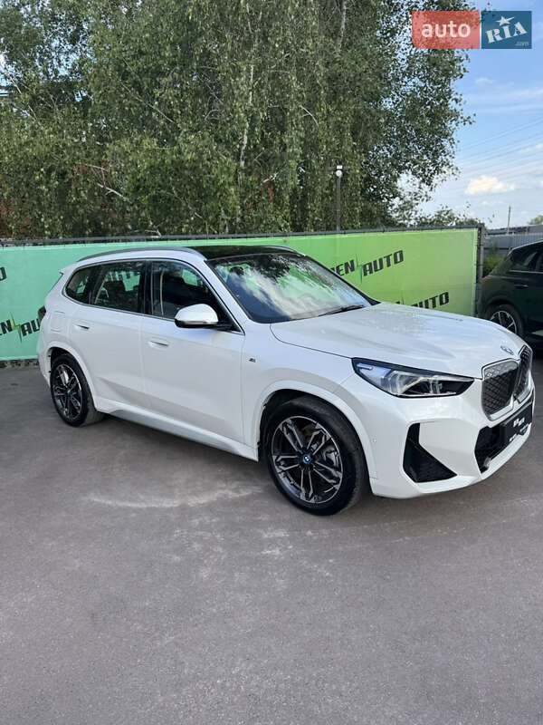 Позашляховик / Кросовер BMW iX1 2023 в Києві