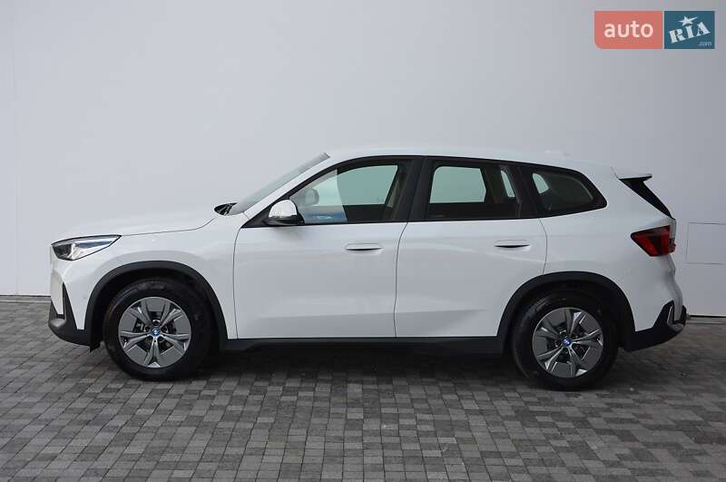 Внедорожник / Кроссовер BMW iX1 2024 в Киеве