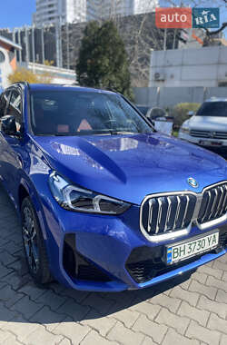 Внедорожник / Кроссовер BMW iX1 2023 в 