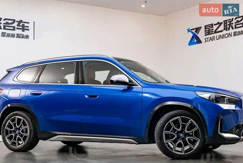 Позашляховик / Кросовер BMW iX1 2023 в Києві