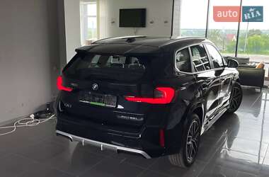 Внедорожник / Кроссовер BMW iX1 2025 в 
