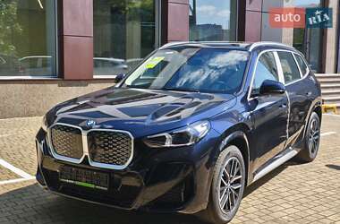 Внедорожник / Кроссовер BMW iX1 2025 в 