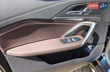 Внедорожник / Кроссовер BMW iX1 2025 в 