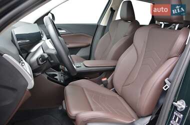 Внедорожник / Кроссовер BMW iX1 2024 в 