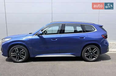 Внедорожник / Кроссовер BMW iX1 2023 в 