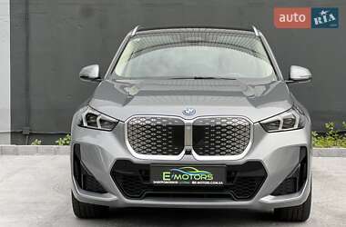 Внедорожник / Кроссовер BMW iX1 2024 в 