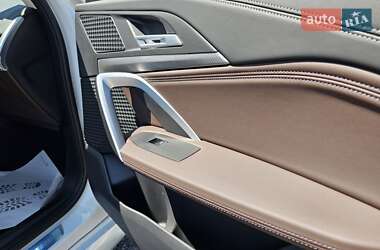 Позашляховик / Кросовер BMW iX1 2025 в 