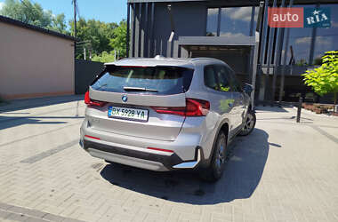 Внедорожник / Кроссовер BMW iX1 2023 в 