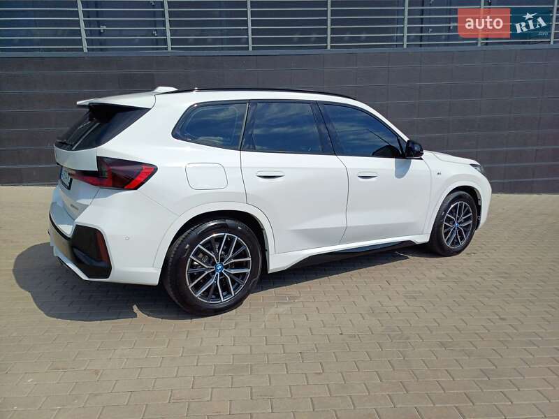 Позашляховик / Кросовер BMW iX1 2024 в Києві