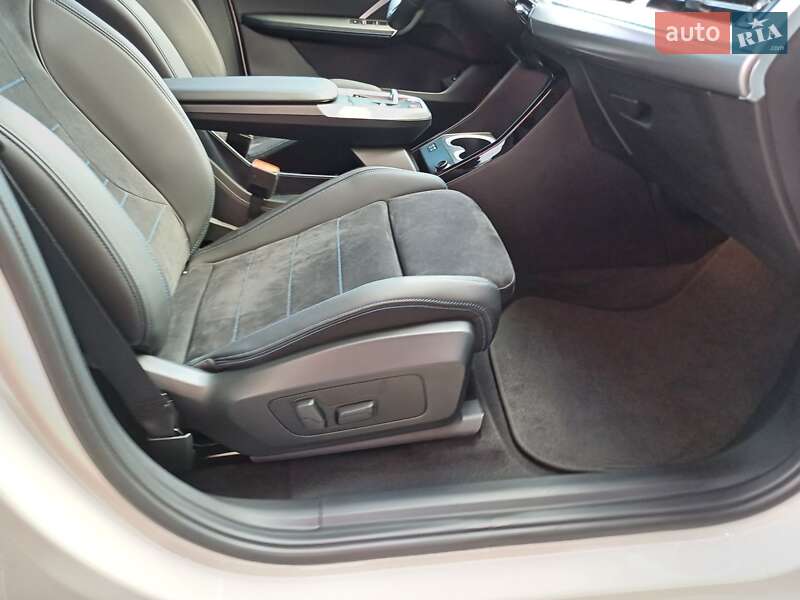 Позашляховик / Кросовер BMW iX1 2024 в Києві