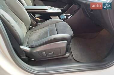 Позашляховик / Кросовер BMW iX1 2024 в 