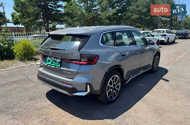 Внедорожник / Кроссовер BMW iX1 2023 в 