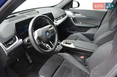 Внедорожник / Кроссовер BMW iX1 2024 в 