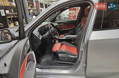 Внедорожник / Кроссовер BMW iX1 2023 в 