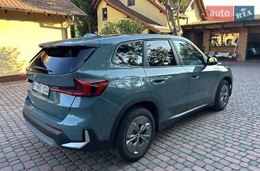 Внедорожник / Кроссовер BMW iX1 2024 в 