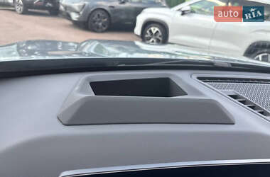 Внедорожник / Кроссовер BMW iX1 2023 в 