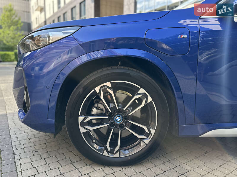 Внедорожник / Кроссовер BMW iX1 2024 в Киеве