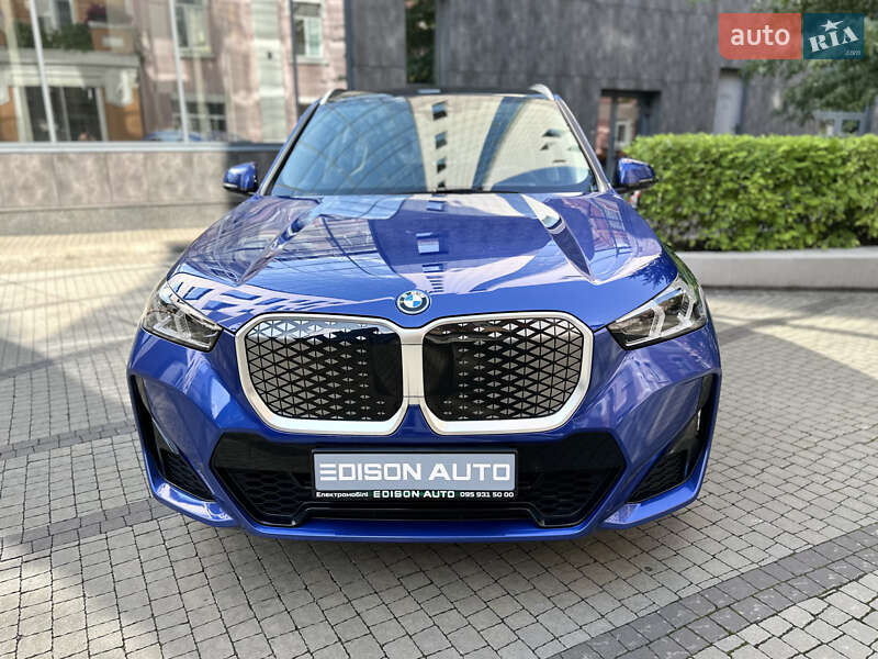 Внедорожник / Кроссовер BMW iX1 2024 в Киеве